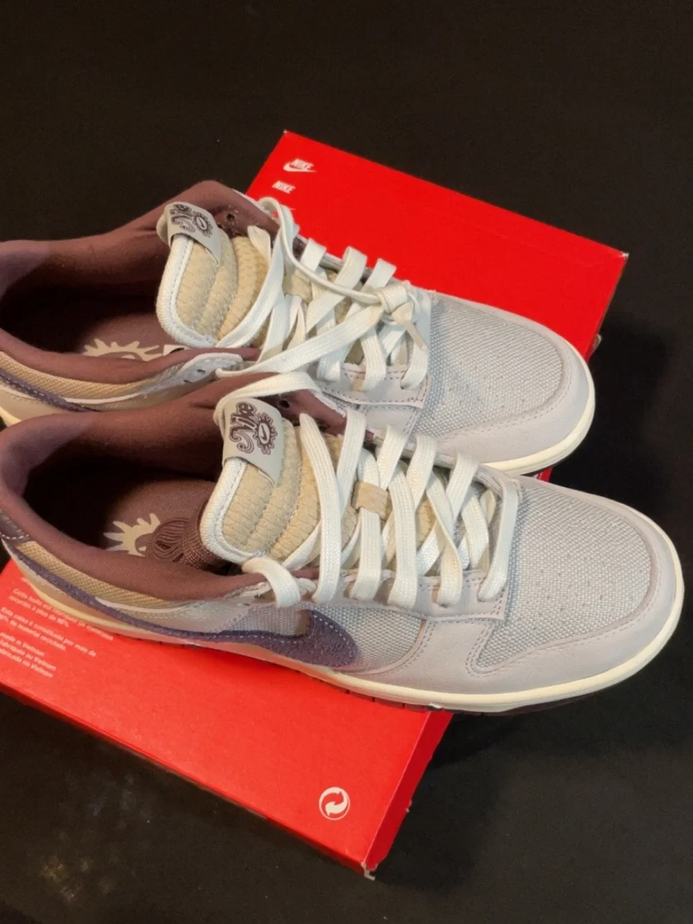 Nike Dunks Men’s Low-Top Sneakers in White, Cream, and Mauve
